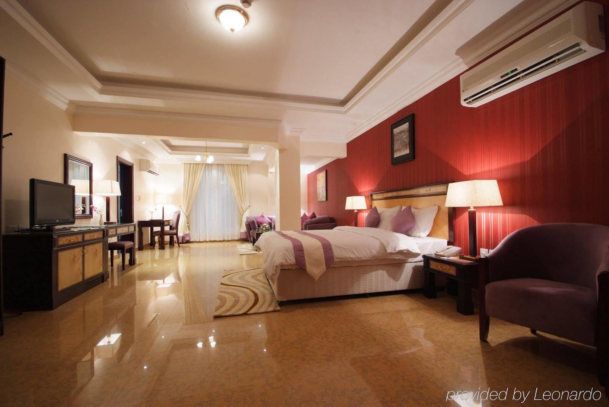 Hotel Garden By Royal Titan Group 3*